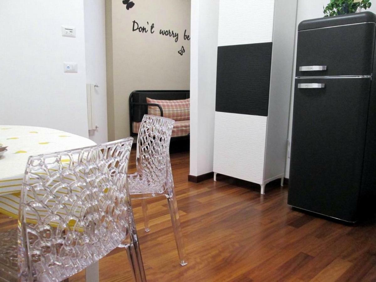 Апартаменты Minihouse Бари Экстерьер фото